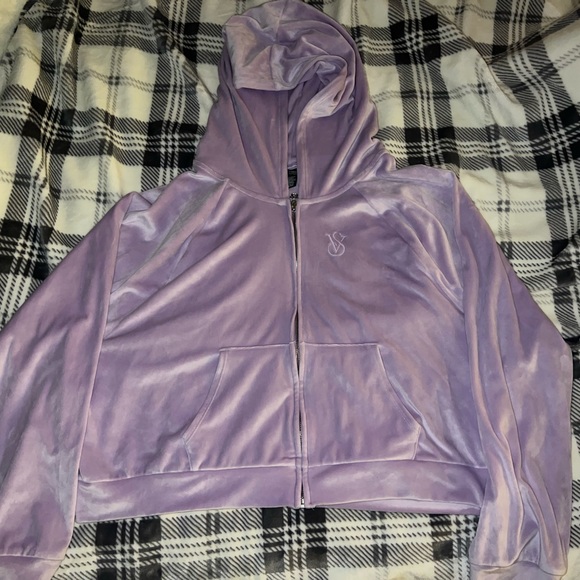 Victoria’s Secret Jogger Set - Picture 1 of 2